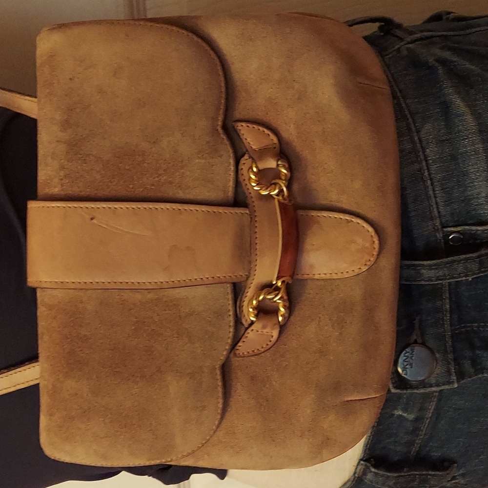 Super cool Gucci bag, clutch w/ enamel closure, vintage, luxury FVC!